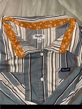 Wrangler Striped Button-Up Shirt in Blue, White & Brown